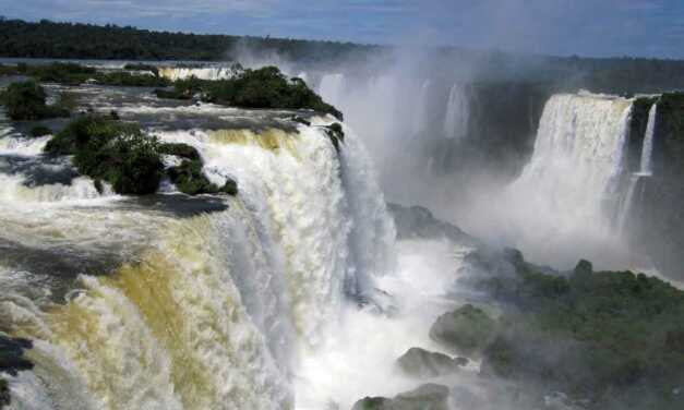 Top 20 des Plus Belles Cascades du Monde à Voir