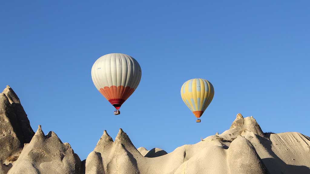 9 Favorite Hot Air Balloon Ride Destinations