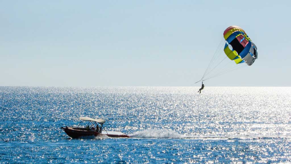Parasailing - Paravoile, Parachute Ascensionnel