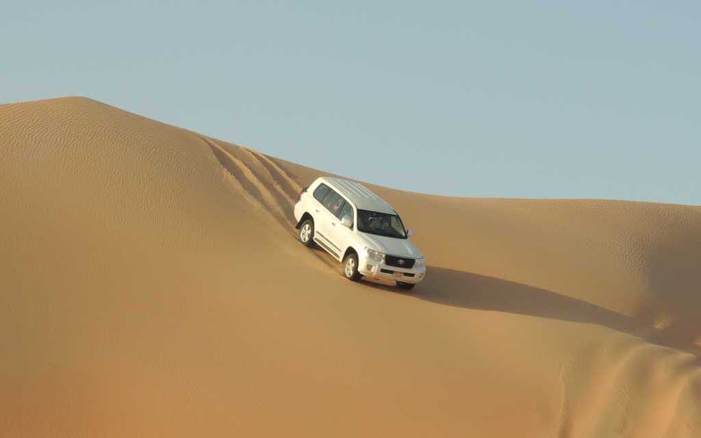 Le Dune bashing : Comment Pratiquer et Top 8 Destinations