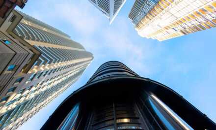 Top 20 des Plus Grands Gratte-Ciels, Buildings et Immeubles à Visiter